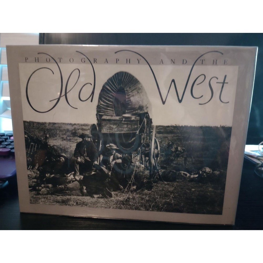 Photography and the Old West Karen Current Amon Carter Museum 1986 Hardcover DJ